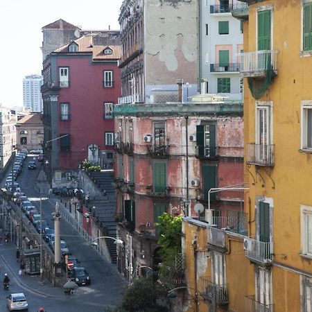 Artis Domus Bed & Breakfast Napoli Bagian luar foto