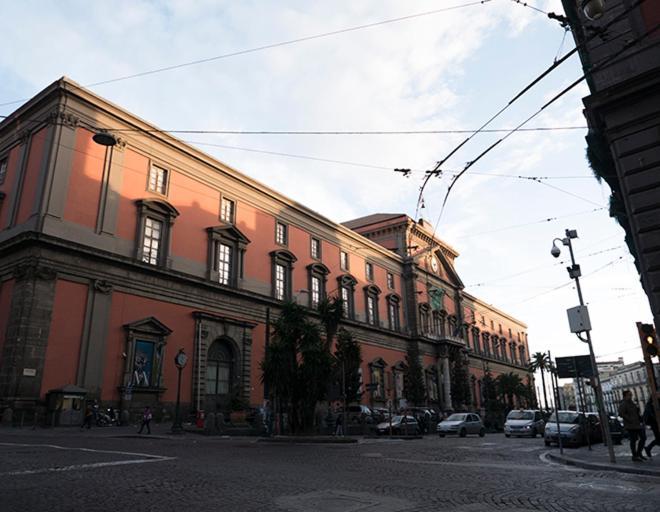 Artis Domus Bed & Breakfast Napoli Bagian luar foto